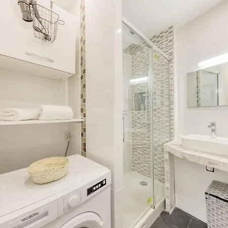 Centre de Paris à 10min, gare à 2 min à pieds, Parking privé gratuit Appartamento Choisy-le-Roi